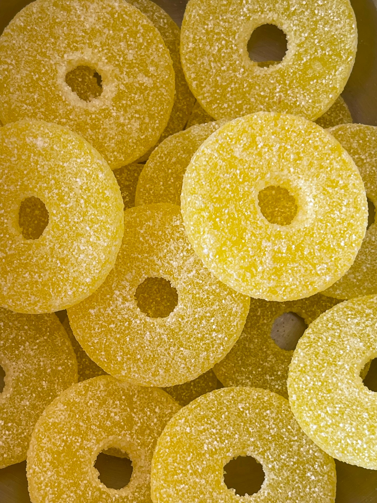 Pineapples slices