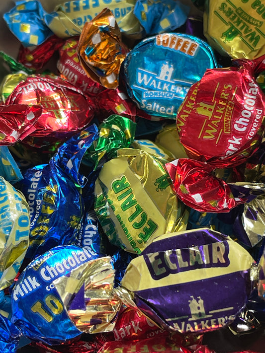 Walkers Toffee Assorted Toffees & Eclairs